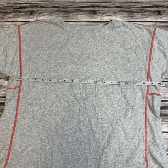 Lou & Grey Women's Basic T Tee Shirt S SM Small Grey Gray Red Contrast Stitching - Picture 8 of 12